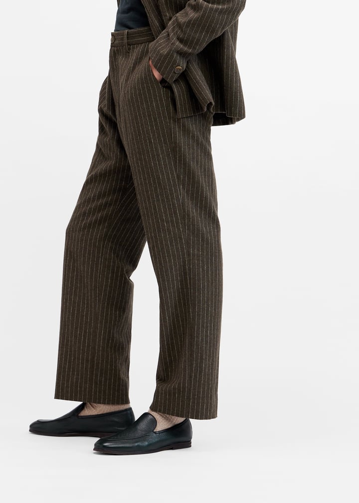 221u069-24-bottle_2.jpg?ts=20240203030513