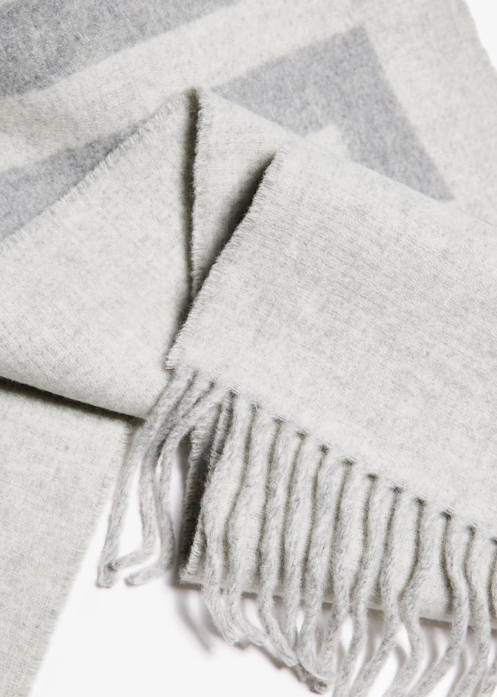 関税・送料込み【JACQUEMUS】アルパカ&ウール混紡グローブ Jacquemus L'écharpe Jacquemus scarf for Men - Grey in UAE