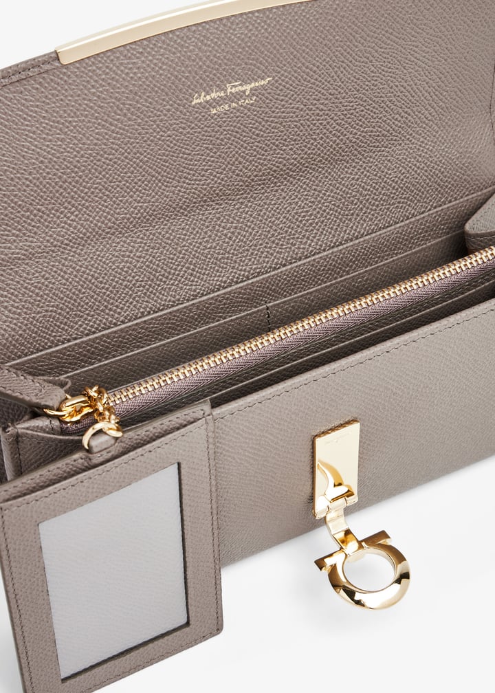 22d150-714922_4.jpg?ts=20250709193530