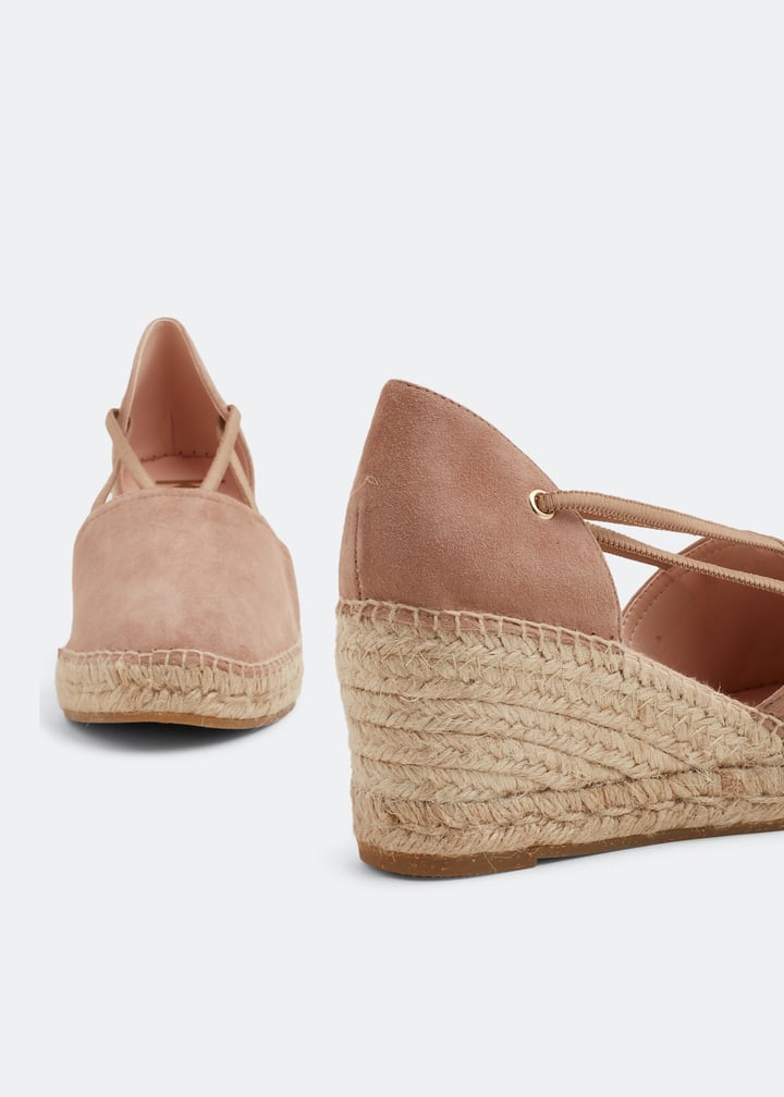 22kv7099-suetau_3.jpg?ts=20220607124607