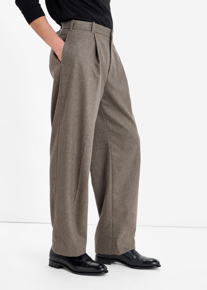 232u005-10-nero_2.jpg?ts=20260407025542