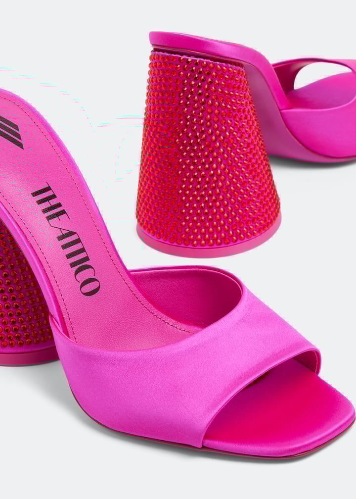 232ws502tv07132-fucred_3.jpg?ts=20230204032507