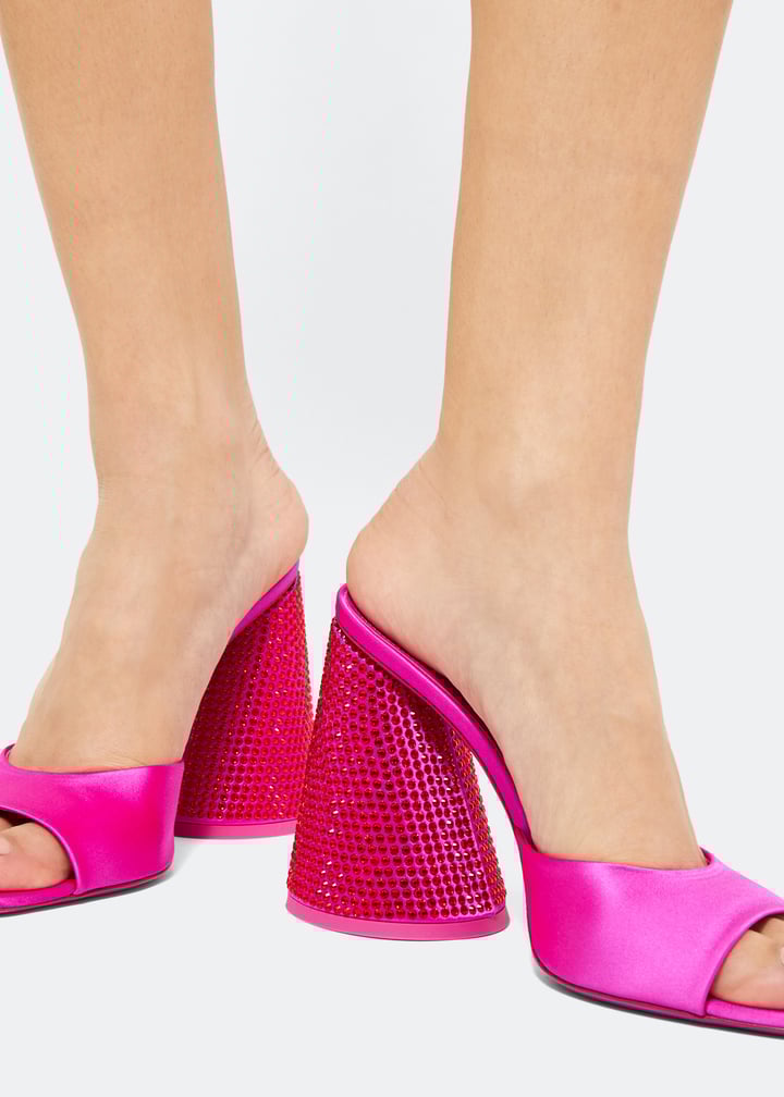 232ws502tv07132-fucred_6.jpg?ts=20230204032507