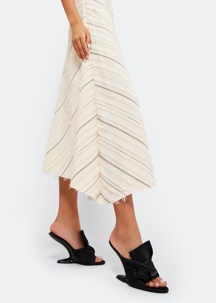 23ecsxnv15218-x120_2.jpg?ts=20230330040016