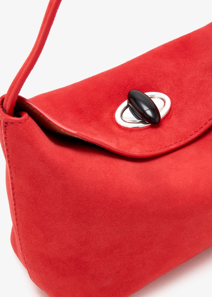 24048352-chilli_5.jpg?ts=20250806105636