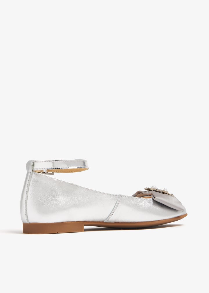 241533-lmdarg_6.jpg?ts=20240207033532