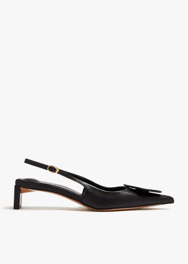 サンダル JACQUEMUS SLIPPER (226FO0434007 320) The Bisou sandals by JACQUEMUS | Official website