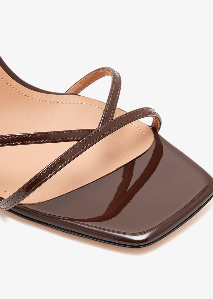 24271-chobrw_5.jpg?ts=20251104030547