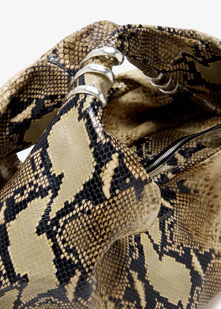 25048582-serpnt_5.jpg?ts=20251223122535