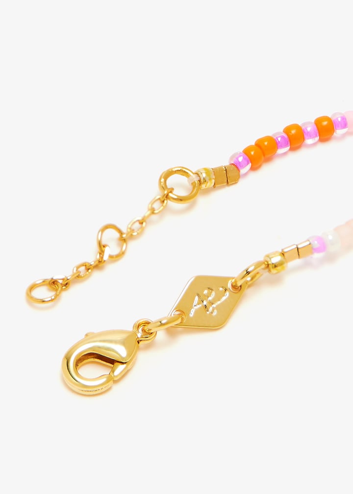 251-10-06-gold_5.jpg?ts=20250709205846