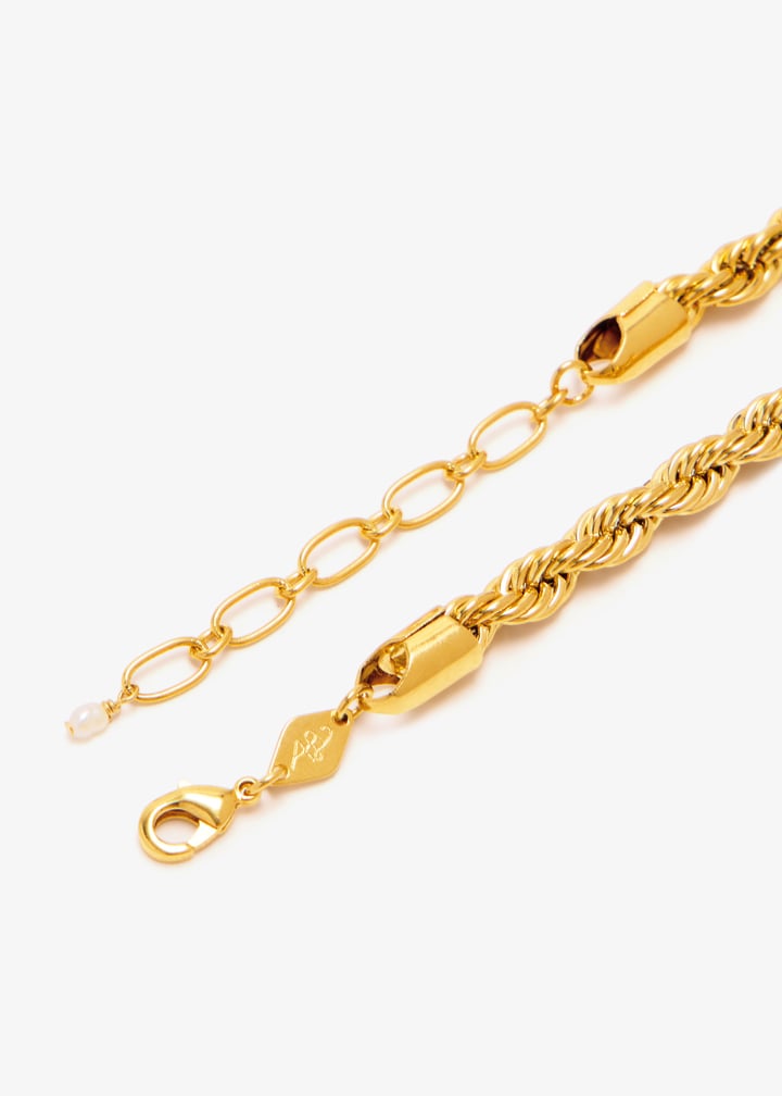 252-10-07-gold_6.jpg?ts=20250930030550