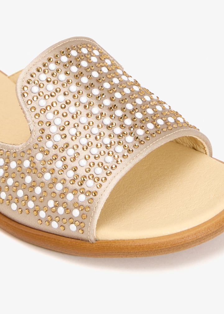 261455-oro_5.jpg?ts=20251221053546