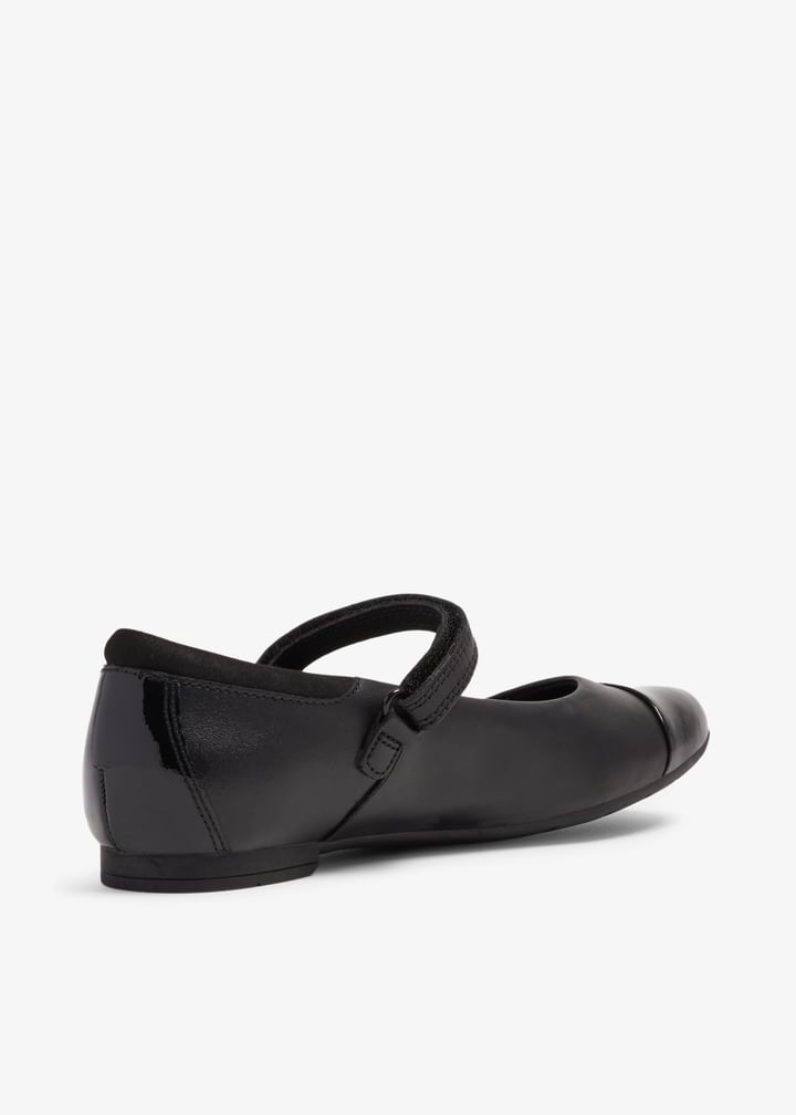 26149557-black_4.jpg?ts=20231024143134