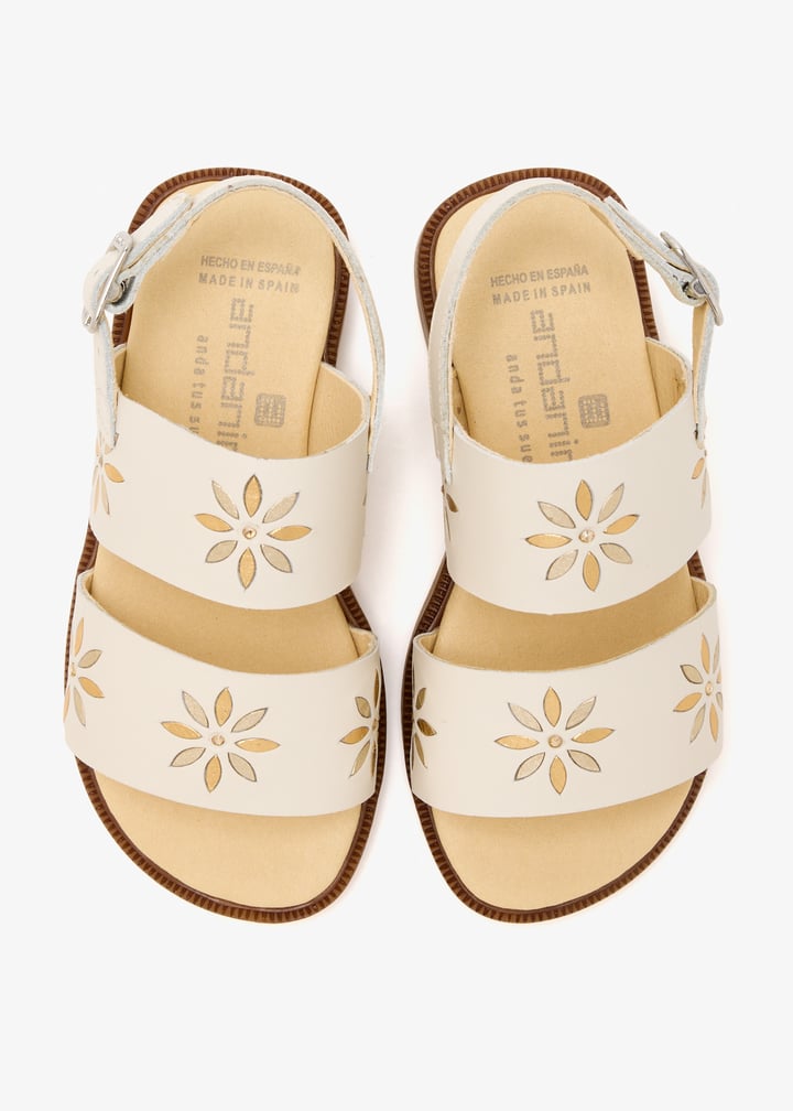 261511-salina_7.jpg?ts=20251221053549