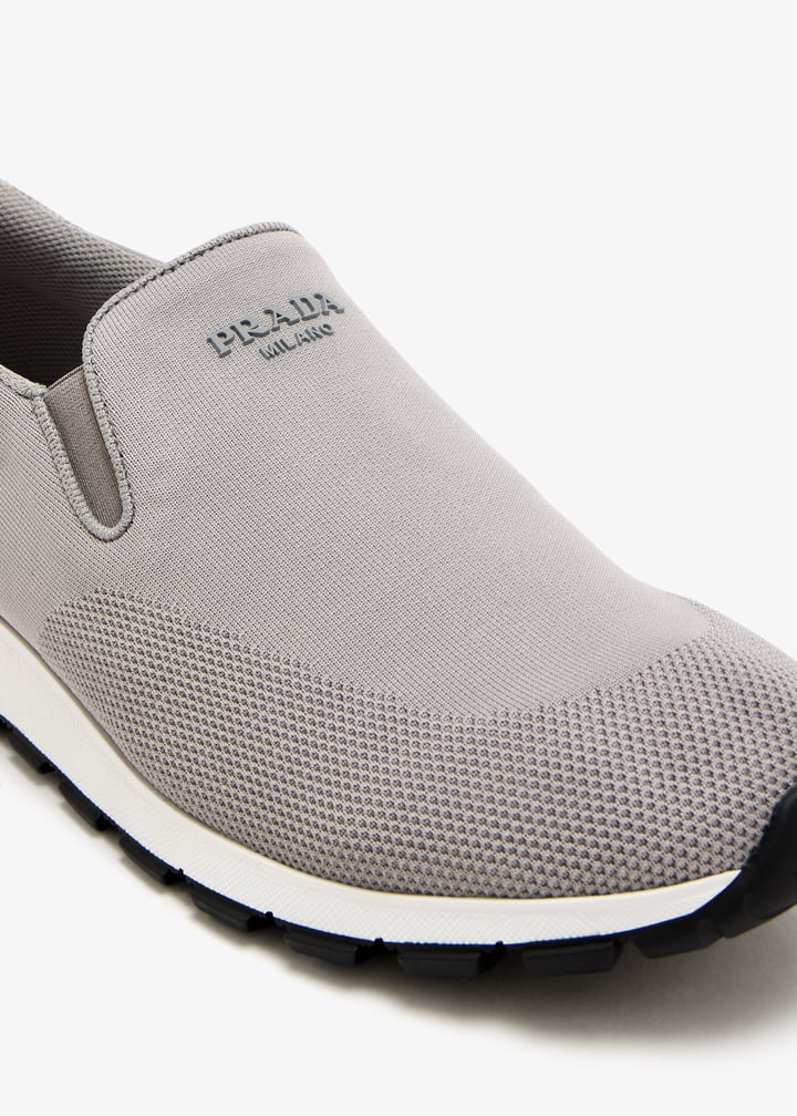 2de157g00058vf0424f_3.jpg?ts=20250614030530