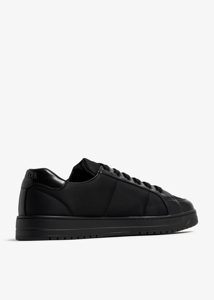 【PRADA】ダウンタウン レザー Re-Nylon スニーカー 黒 ロゴ 三越伊勢丹 | PRADA/プラダ_Men通販 | プラダ ダウンタウン