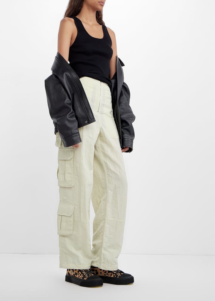 2f4fsn001f02-002_2.jpg?ts=20241224030521