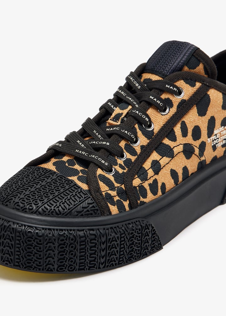 2f4fsn001f02-002_5.jpg?ts=20241224030521