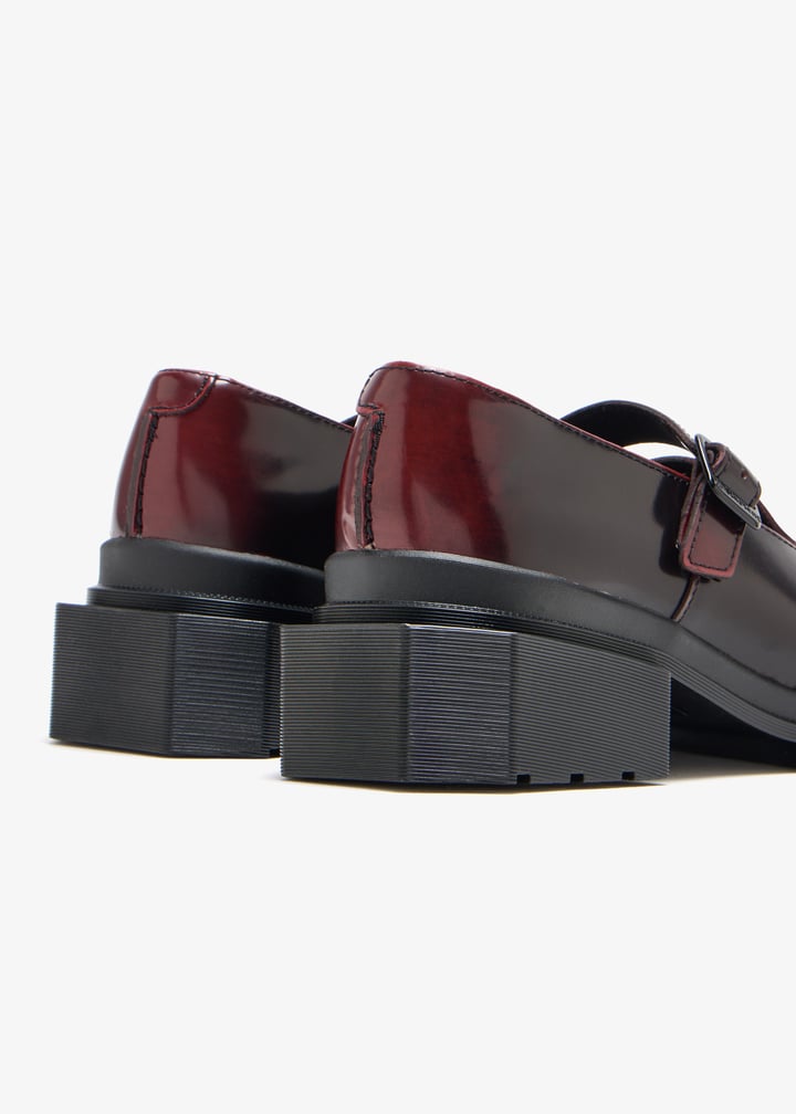 32077770-cherry_5.jpg?ts=20251104140143