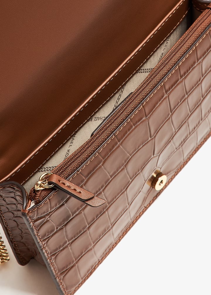 32f4gj6c8e-219_7.jpg?ts=20240910030516