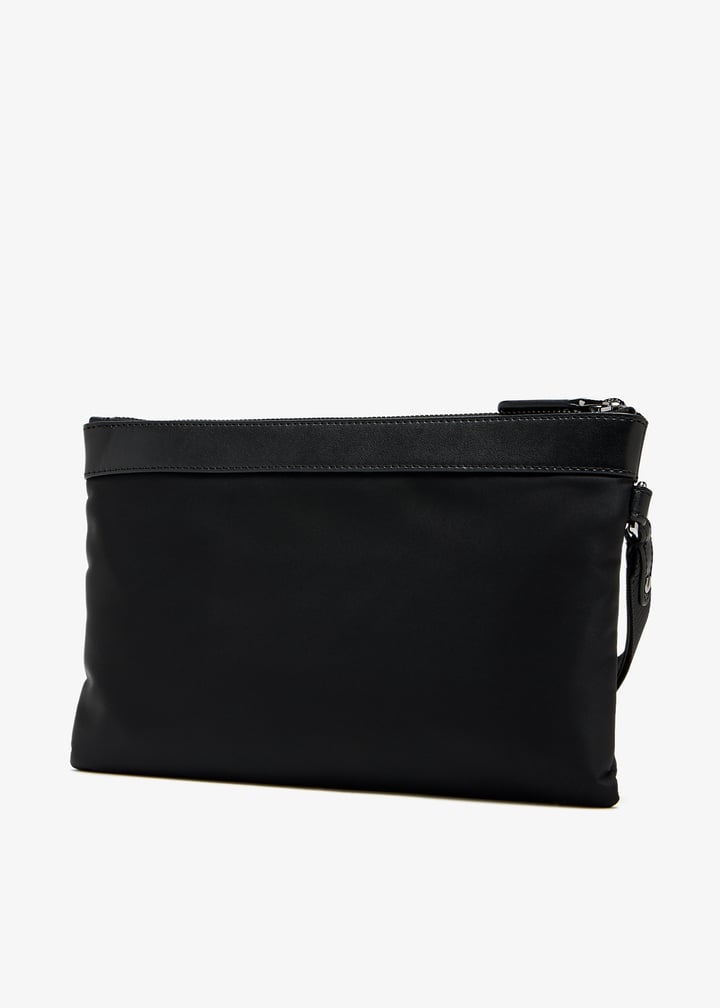 Michael Kors Brooklyn travel pouch for Men - Black in UAE Michael Kors Brooklyn travel pouch for Men - Black in UAE