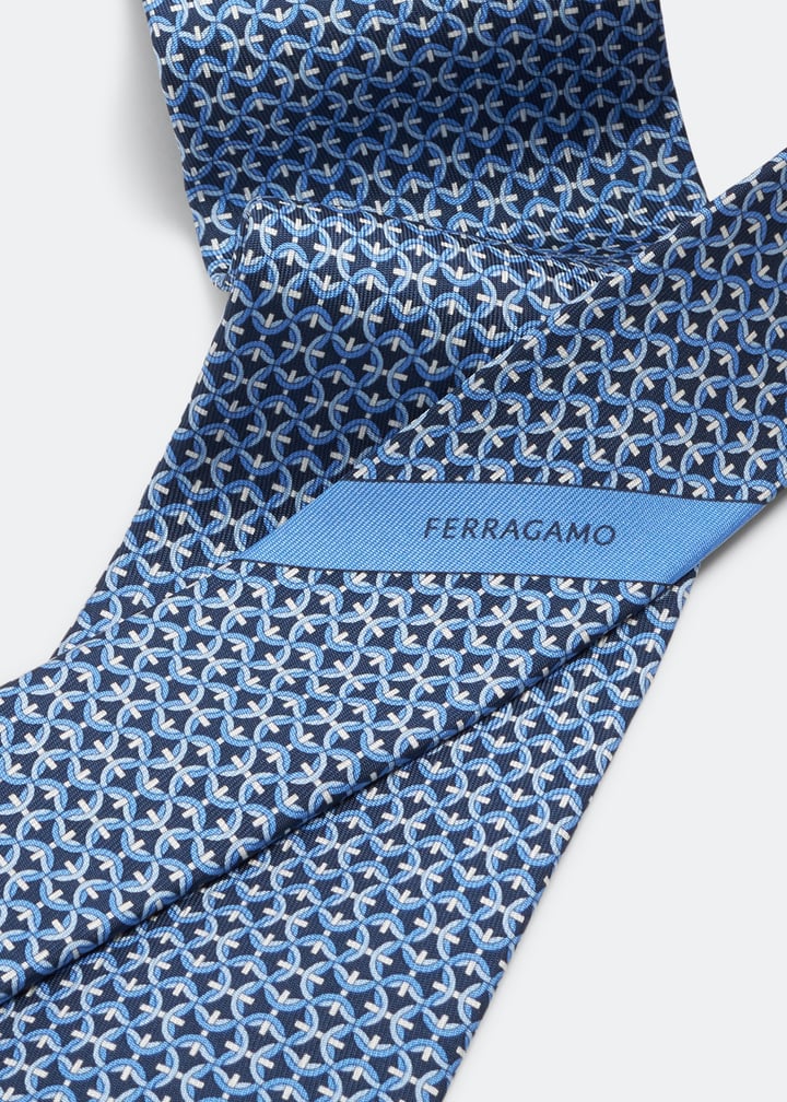 Ferragamo Gancini print silk tie for Men - Printed in UAE | Level Shoes