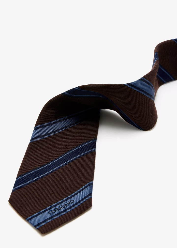 351357-789285_5.jpg?ts=20260201022600