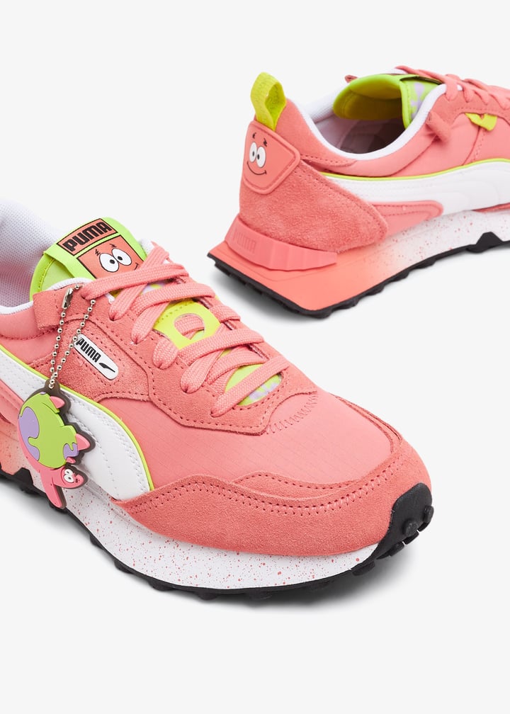 ★送料・関税込★PUMA★PUMA X SPONGEBOB RIDER FV★ GS) PUMA SpongeBob SquarePants x Rider FV 'SpongeBob's