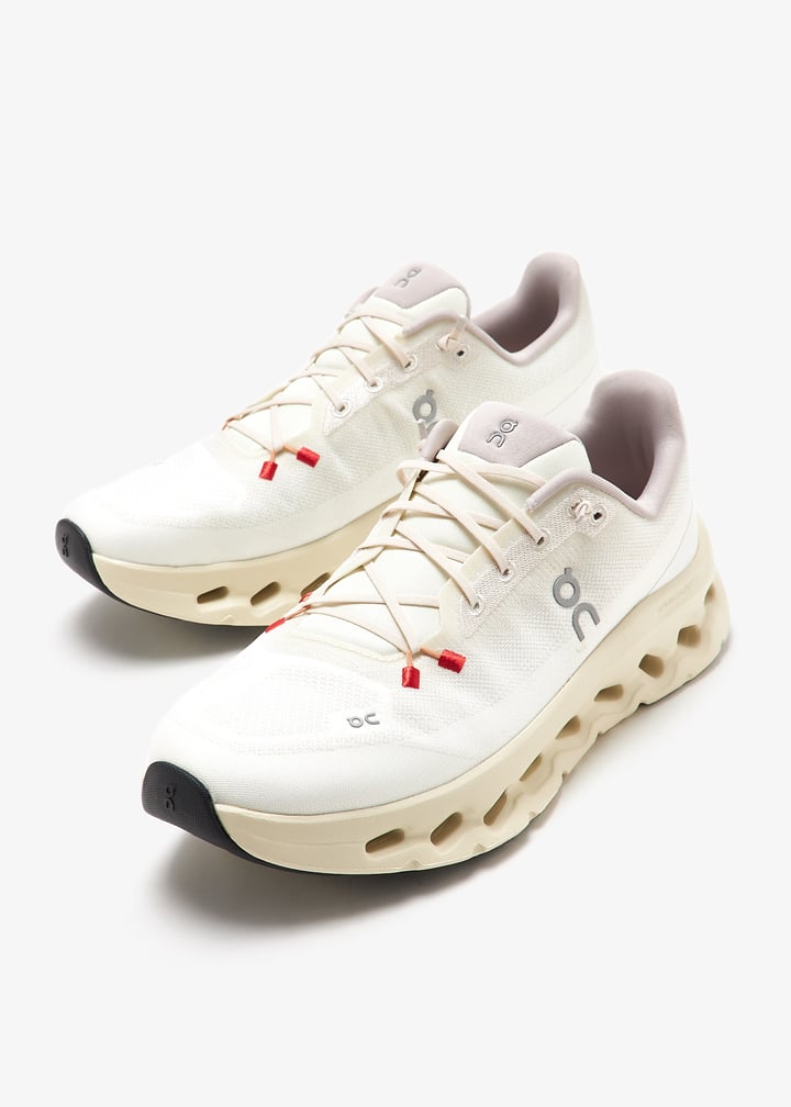 On Cloudtilt sneakers for Men - White in UAE | Level Shoes On Cloudtilt sneakers for Men - White in UAE | Level Shoes