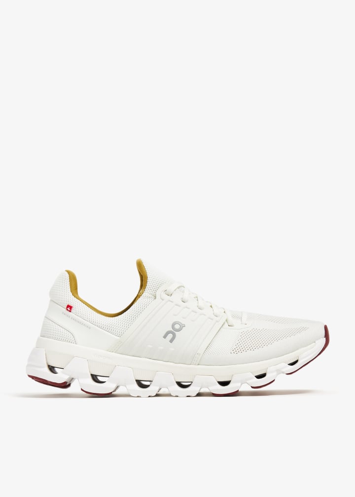 suma-fᵕ̈* 23 On Cloudswift Suma sneakers for Women - White in USA | Level Shoes