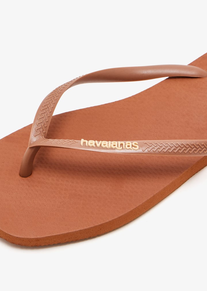 4148959-1976_5.jpg?ts=20251031132256