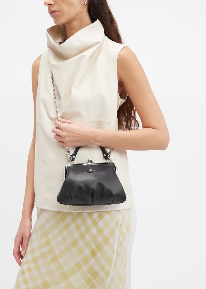 Venus パック10枚¥12400 ブラック Woman ピルグリム サテン クラッチ