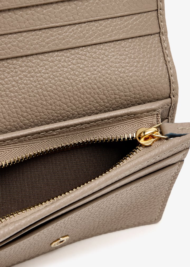 456126aae5f1642_4.jpg?ts=20250530043116