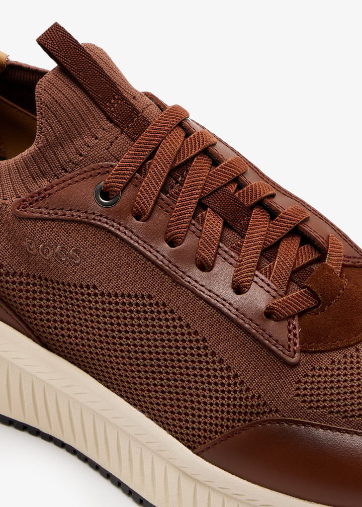 50552911-214_5.jpg?ts=20251001030546