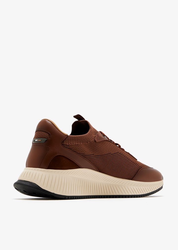 50552911-214_6.jpg?ts=20251001030546