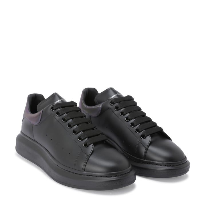 【関税込み】Oversize Sneakers in Black Leather LANEY2 Black Leather Chunky Sneakers by KURT GEIGER LONDON