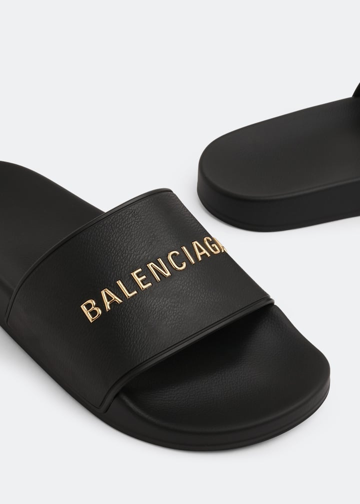 【早い者勝ち】新品Balenciaga Rubber Logo Slide Balenciaga Men's Rubber Logo Pool Slides | Neiman Marcus