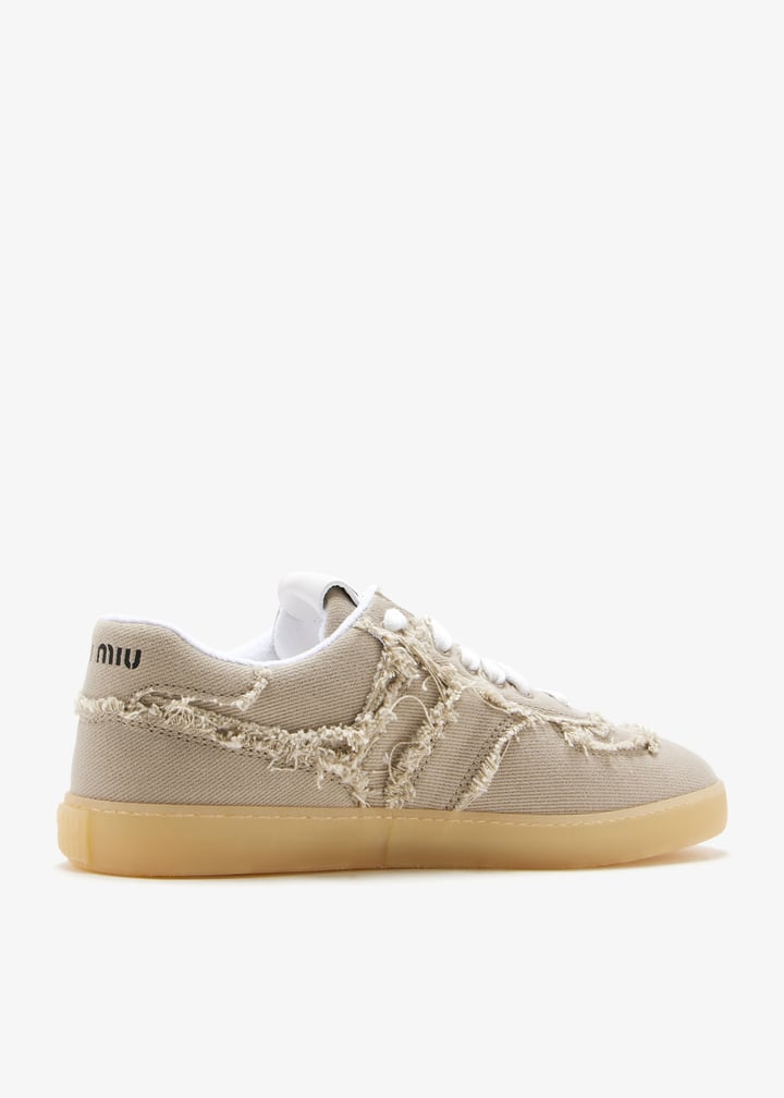 スニーカー MIU MIU  Sneakers Women Fabric Beige/Naked Cotton canvas low-top sneakers in beige - Miu Miu | Mytheresa