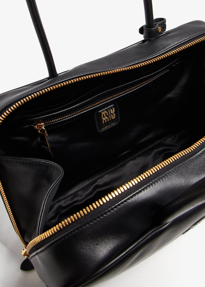 ★関税込み★ Miu Miu BLACK LEATHER BEAU TOP HANDLE BAG Miu Miu Beau レザーバッグ | ブラック | FARFETCH JP