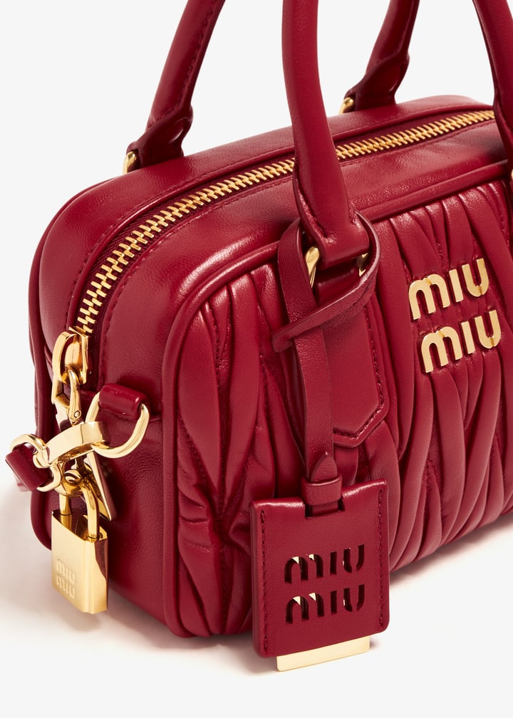 5bb123yoon88f0011v_4.jpg?ts=20231107030509