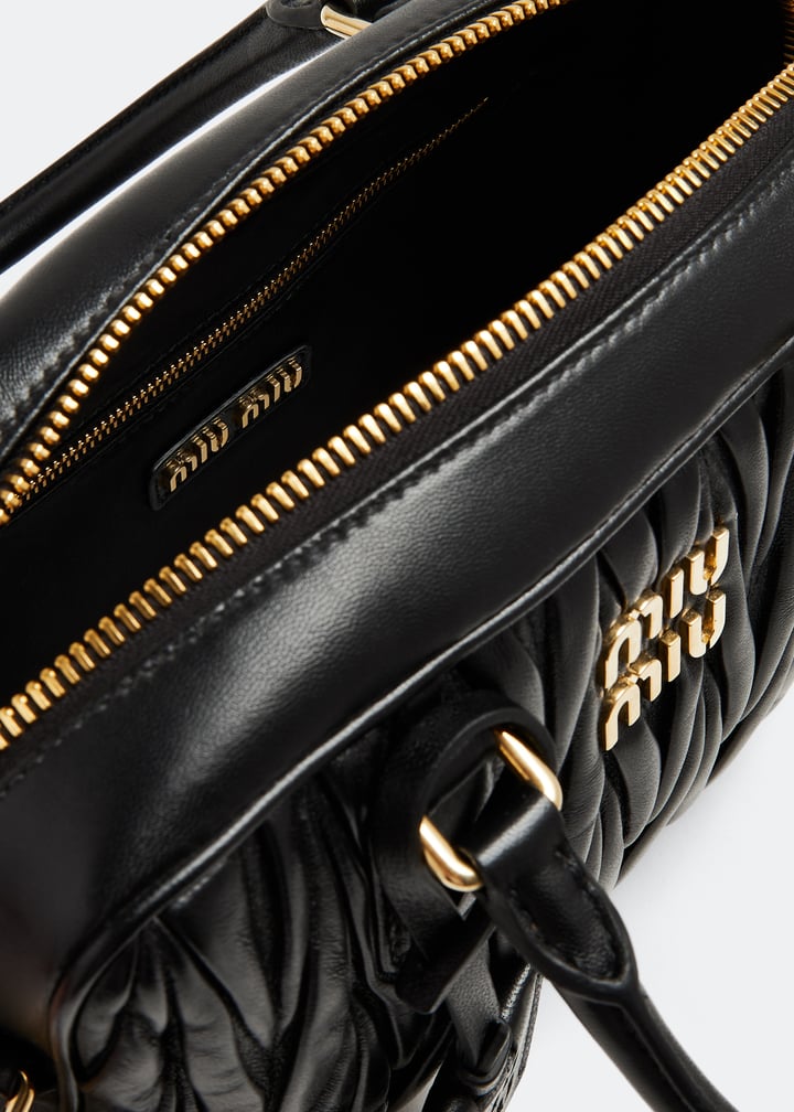 MAHIYA sla Pearl Leather Baby Bag 新品未使用 MAHIYA sla Pearl Leather Baby Bag 新品未使用 - メルカリ