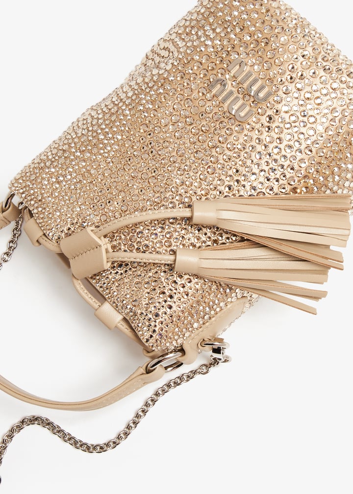 5be085coo2d5hf0036v_4.jpg?ts=20231208030512