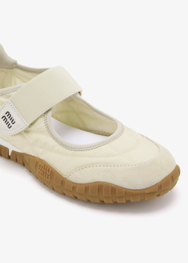 5f416e005d7cf0304f_5.jpg?ts=20260311043548