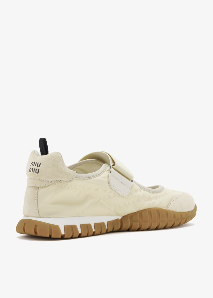 5f416e005d7cf0304f_6.jpg?ts=20260311043548