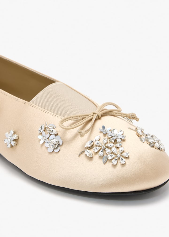 5f626e005lykf0036f_5.jpg?ts=20260402040620