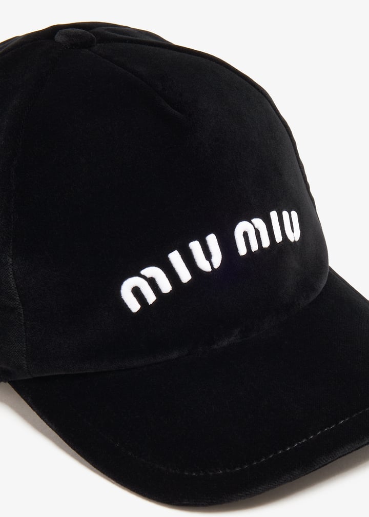 Miu Miu Velvet baseball cap for Women - Black in KSA | Level Miu Miu Velvet baseball cap for Women - Black in KSA | Level