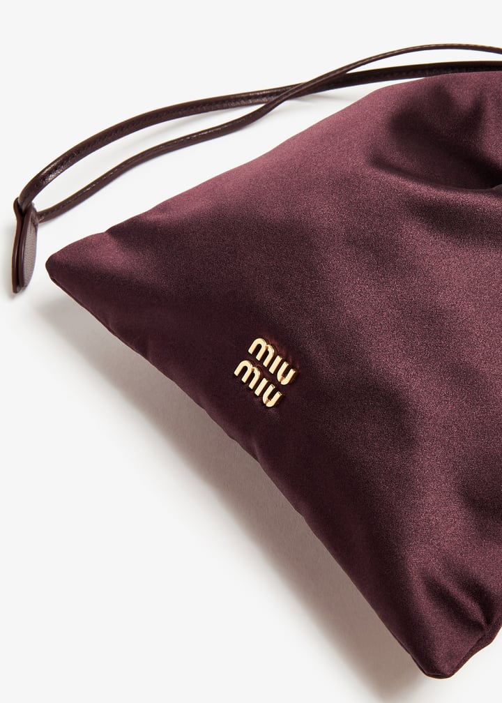 5ng0102ctbf0nbl_2.jpg?ts=20240911034521