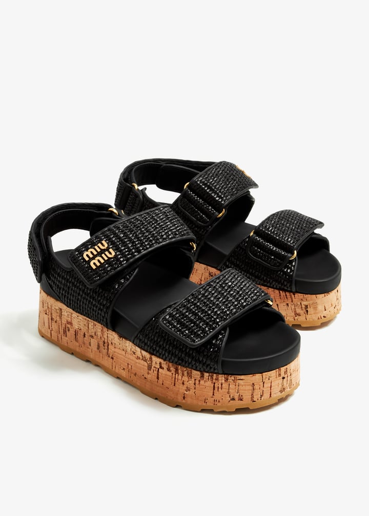 【MIU MIU】FLATFORM SANDALS Miu Miu Raffia-effect flatform sandals for Women - Black in