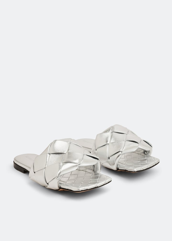 Bottega Veneta Lido flat sandals for Women - Silver in UAE