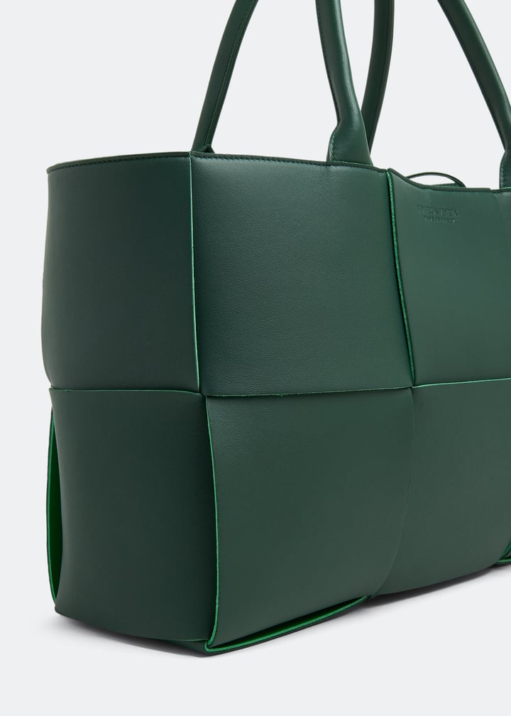 609175vmay33038_2.jpg?ts=20230121030510